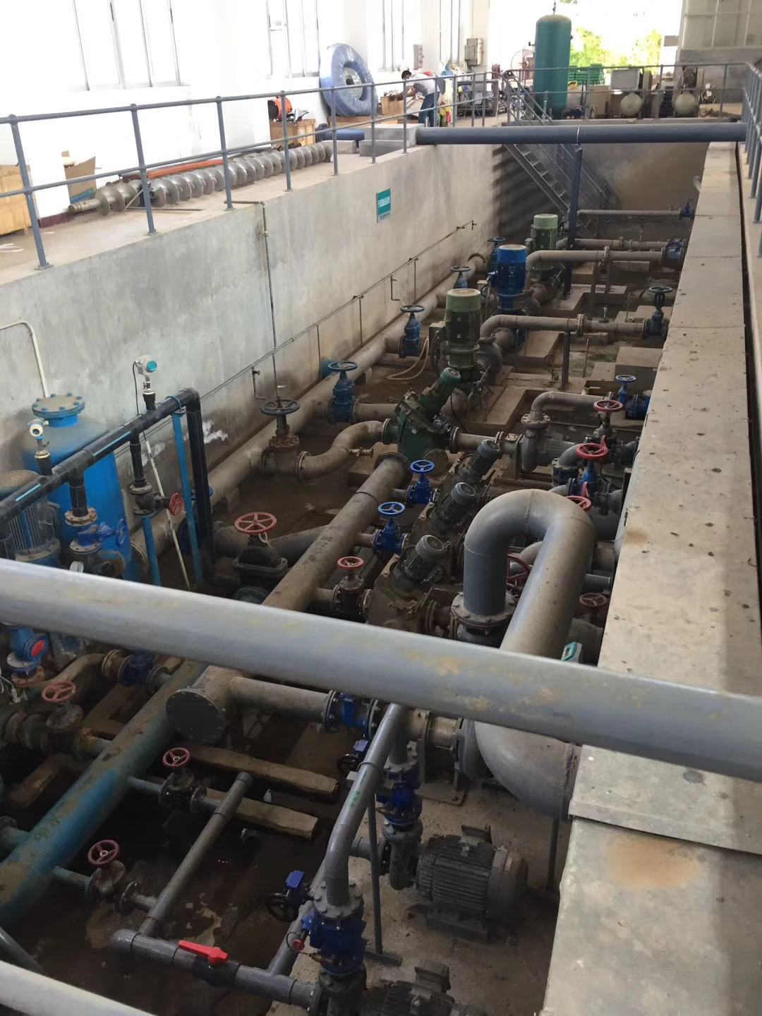 陶瓷柱塞泵使用現場(chǎng)城市生活污水處理